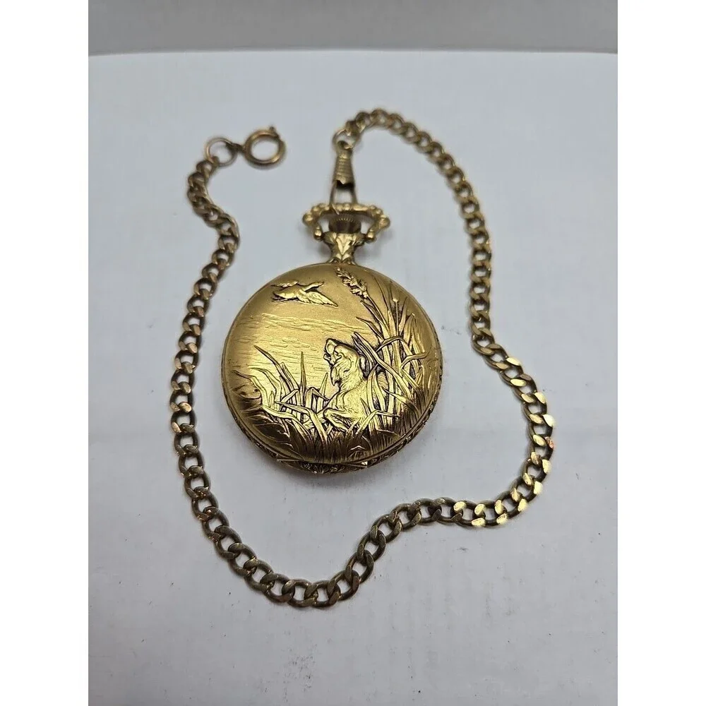 Vintage Majestron Duck Hunting Dog Gold Tone Quartz Pocket Watch New Battery